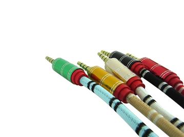 کابل AUX صدا  راه راه سر فلزی - بدون پک  متراژ  1.5  متر